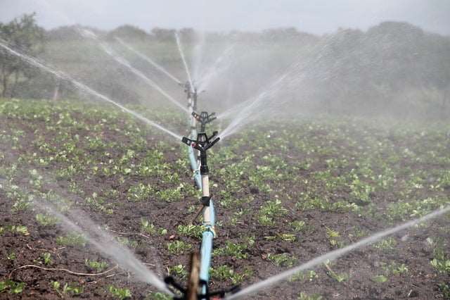 irrigation-588941-640.jpg